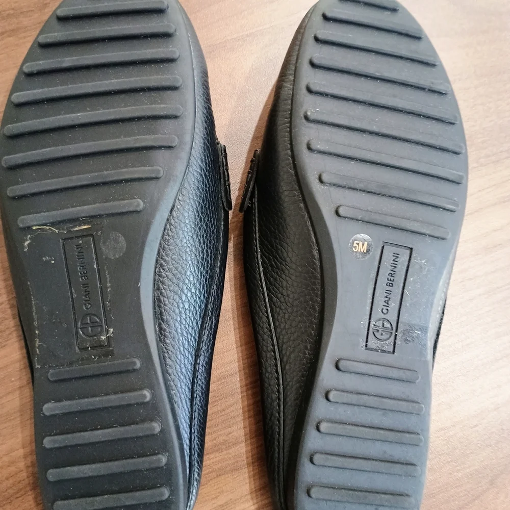 Giani Bernini Black Memory Foam Loafers for Women - Picture 4 of 7